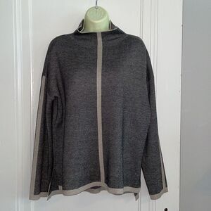 NWT Sisters black & tan oversized sweater